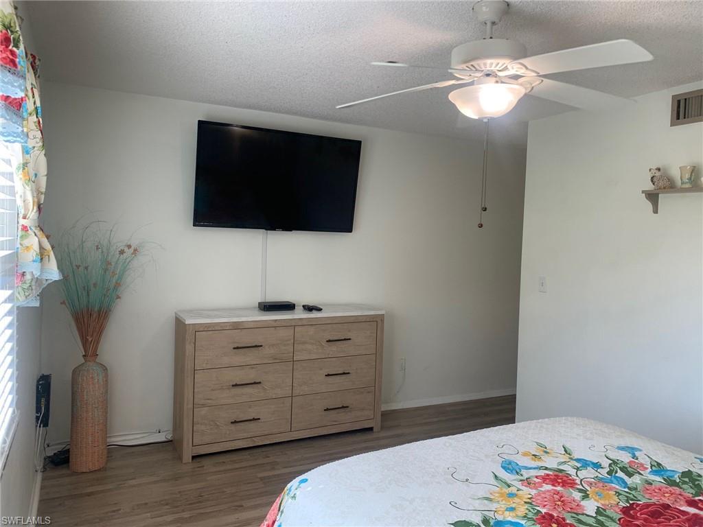 SEVEN LAKES - Residential Lease
