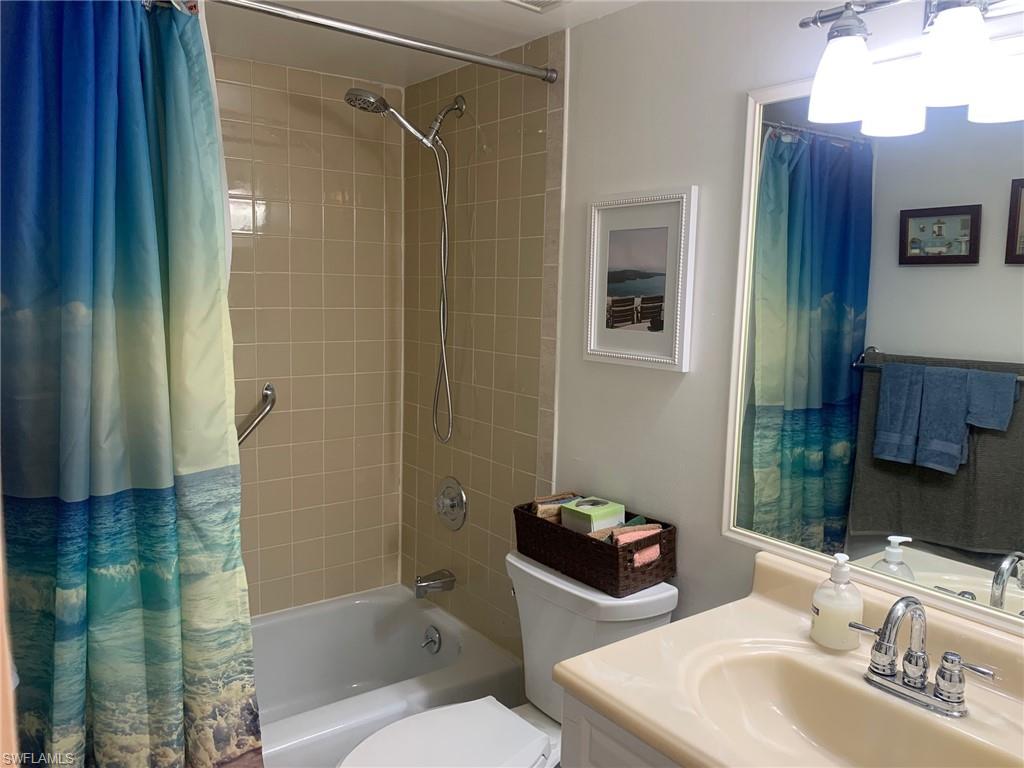 SEVEN LAKES - Residential Lease