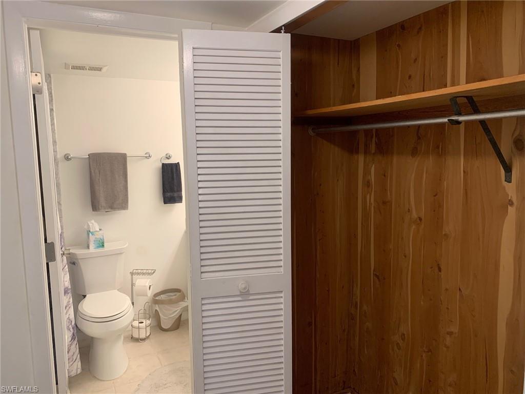 SEVEN LAKES - Residential Lease