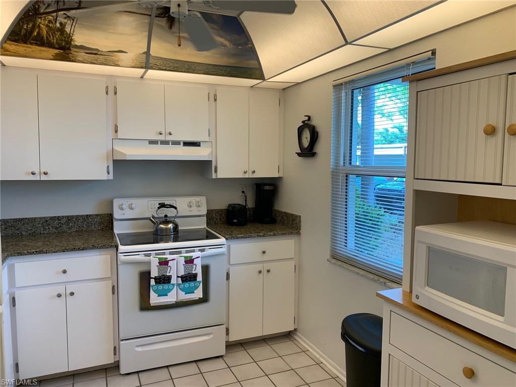 SEVEN LAKES - Residential Lease