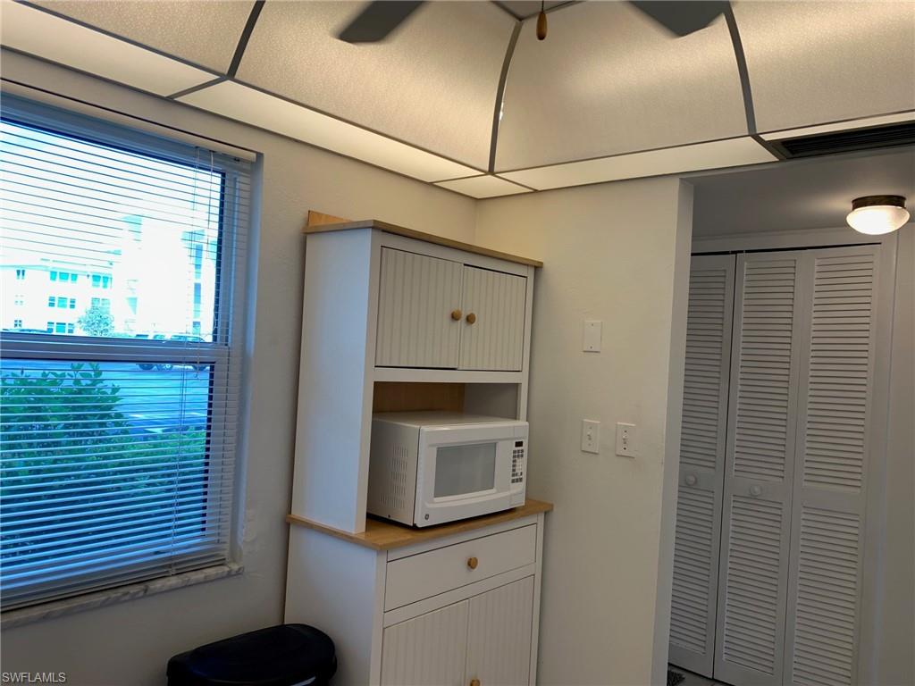 SEVEN LAKES - Residential Lease