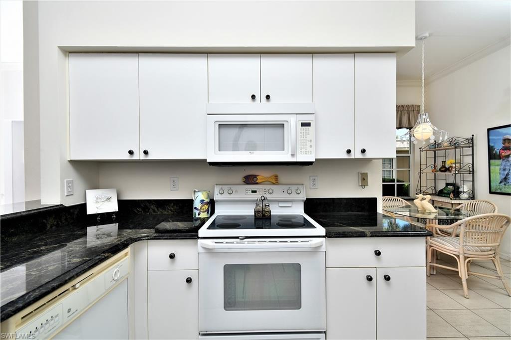 VILLAS AT OLDE HICKORY - Residential