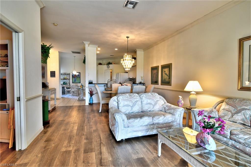 VILLAS AT OLDE HICKORY - Residential