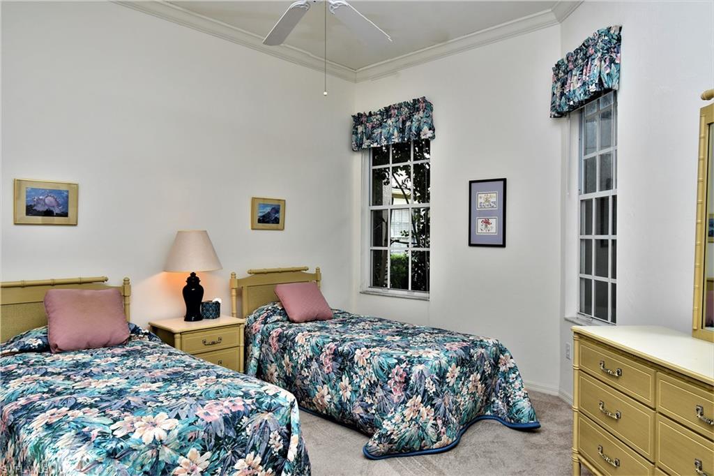 VILLAS AT OLDE HICKORY - Residential