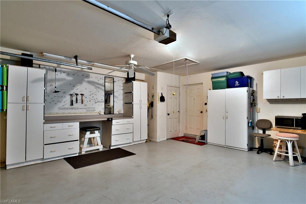 VILLAS AT OLDE HICKORY - Residential