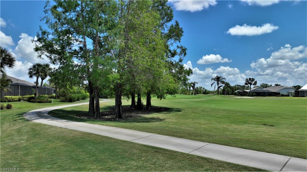 VILLAS AT OLDE HICKORY - Residential