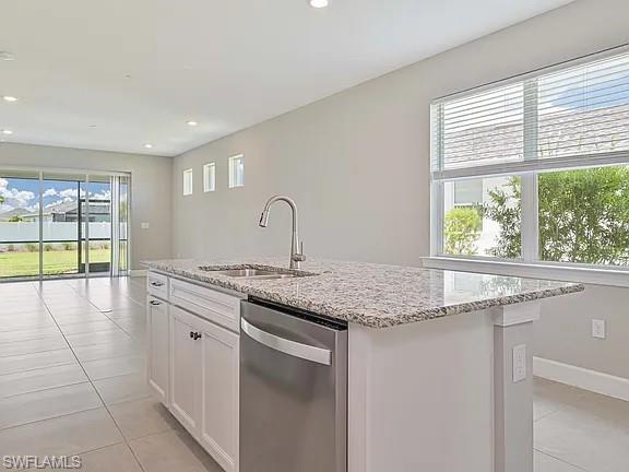 EDGEWATER - Residential Lease