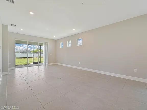 EDGEWATER - Residential Lease
