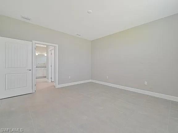 EDGEWATER - Residential Lease