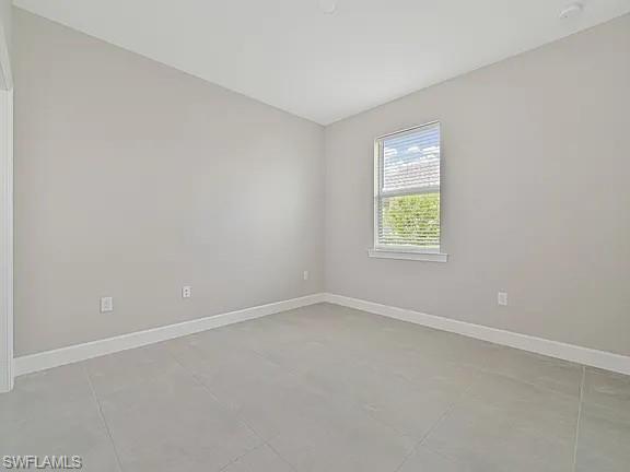 EDGEWATER - Residential Lease