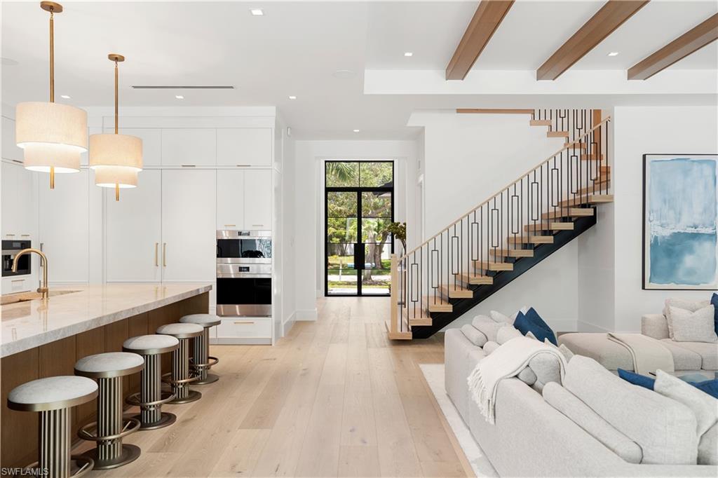 LAKE PARK - Residential