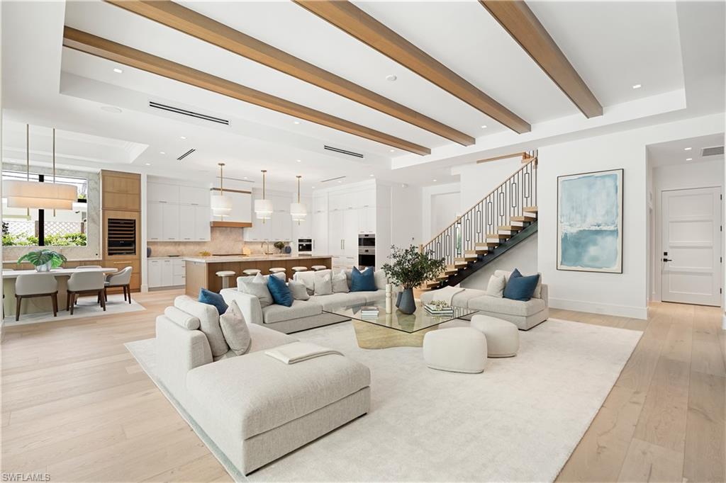 LAKE PARK - Residential