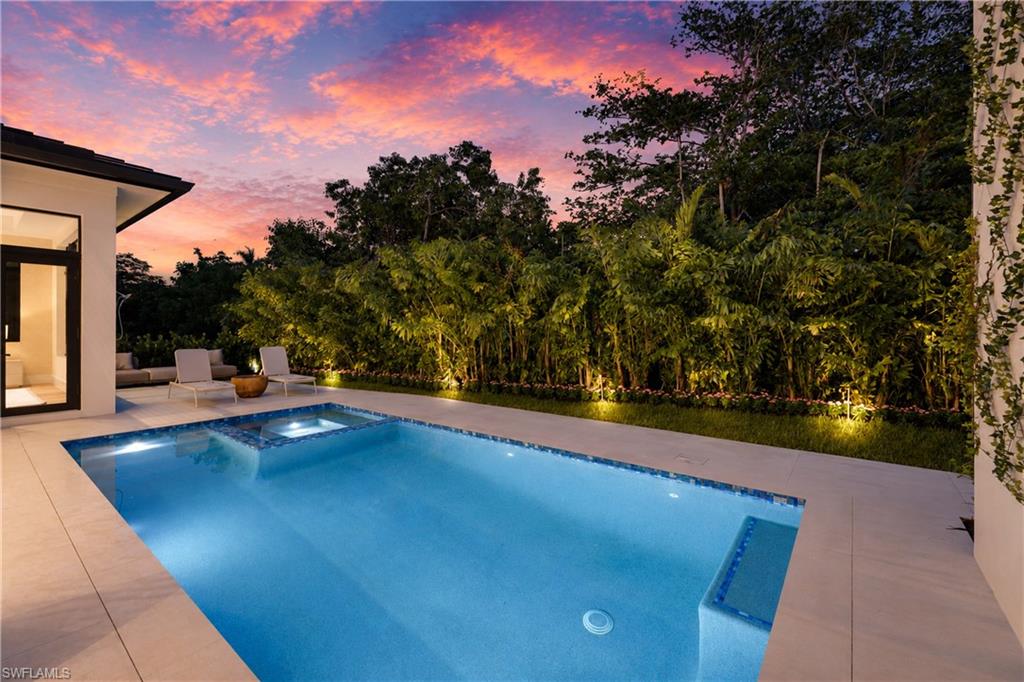 LAKE PARK - Residential