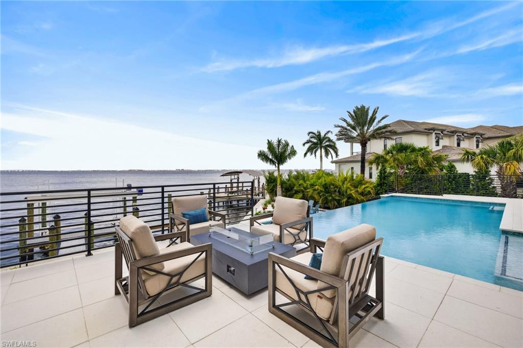 HARBOR CLUB - Residential