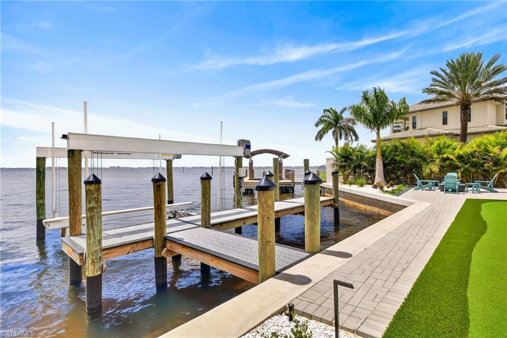 HARBOR CLUB - Residential