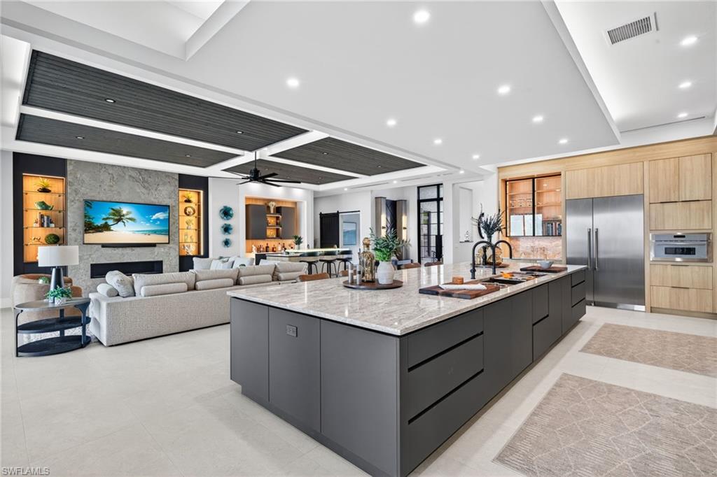 HARBOR CLUB - Residential