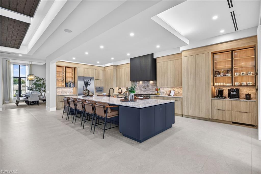 HARBOR CLUB - Residential