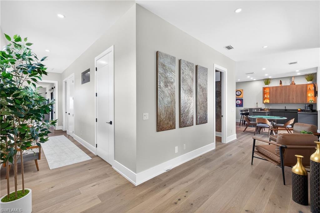 HARBOR CLUB - Residential