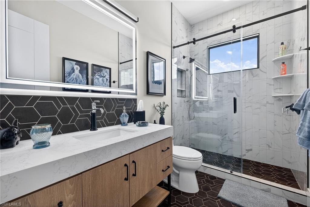 HARBOR CLUB - Residential