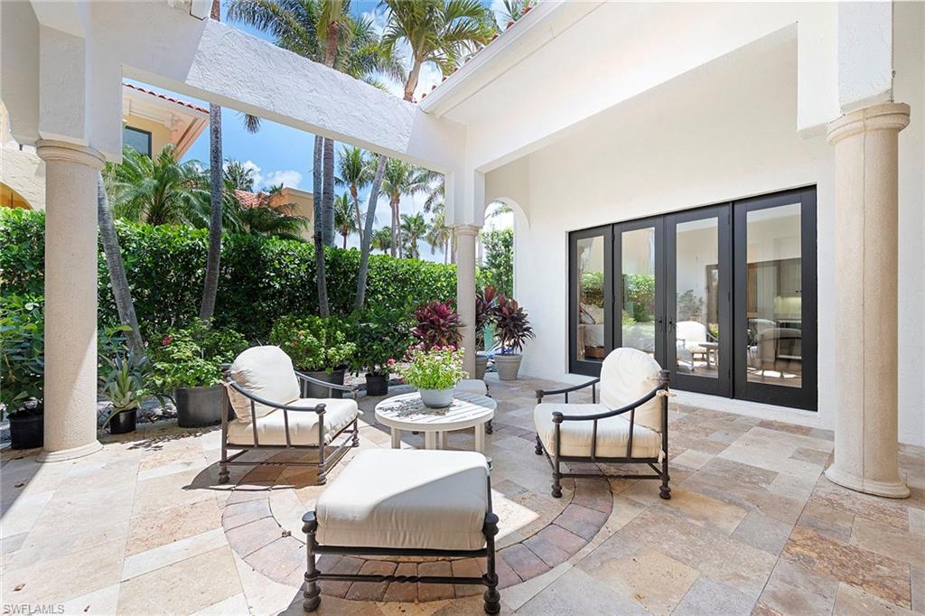 NORMAN ESTATES AT TIBURON - Residential Lease