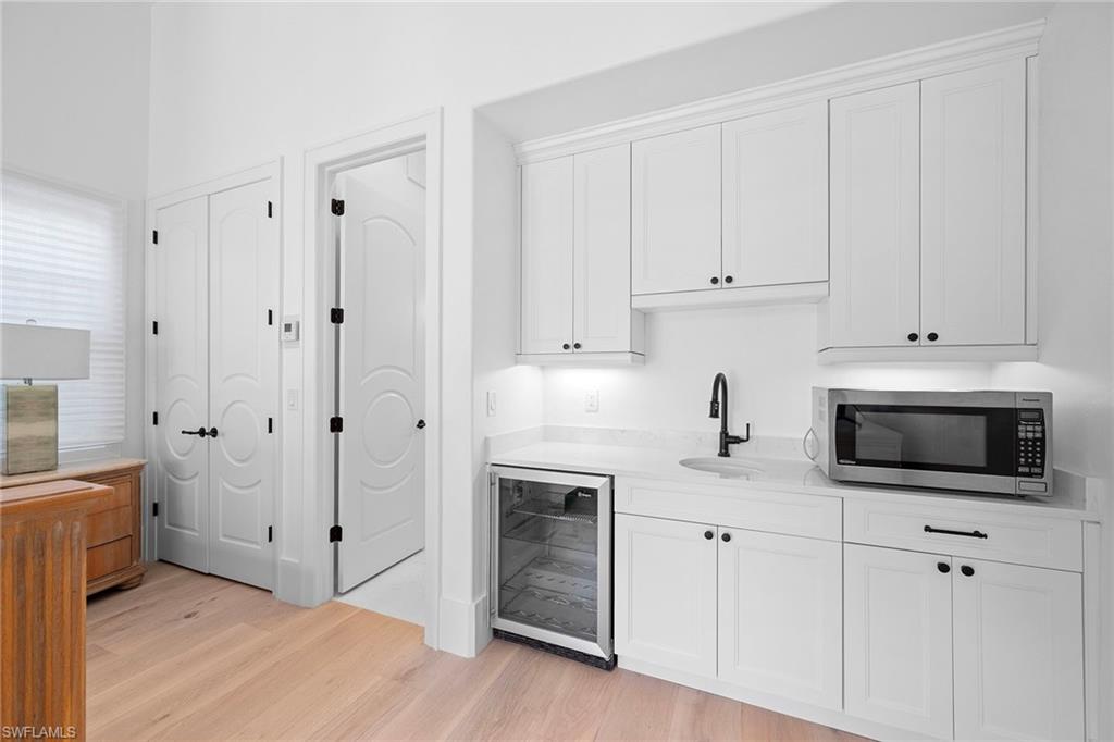 NORMAN ESTATES AT TIBURON - Residential Lease