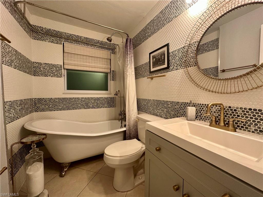 CORONADO MOORS - Residential Lease