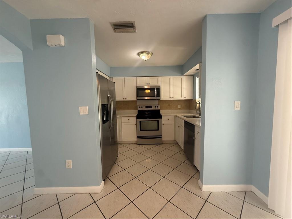 CAPE CORAL - Residential Lease