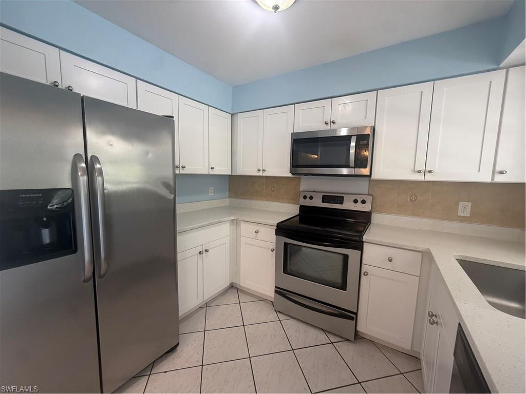 CAPE CORAL - Residential Lease