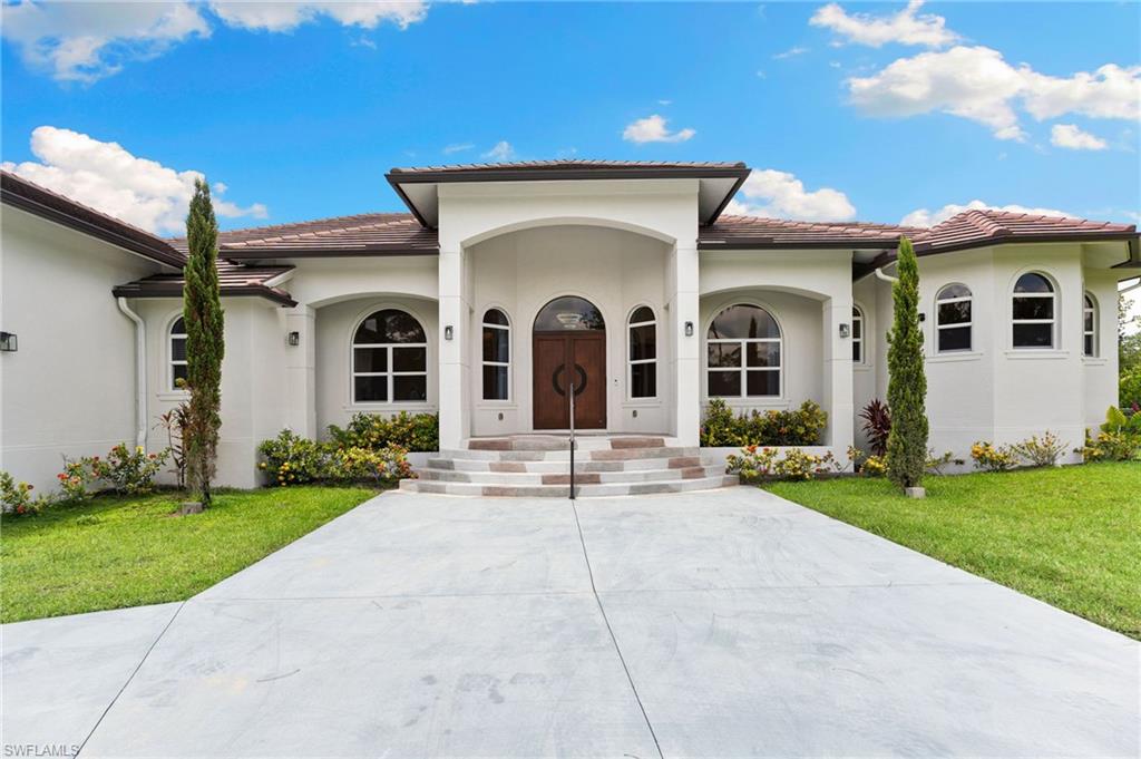 GOLDEN GATE ESTATES - Residential
