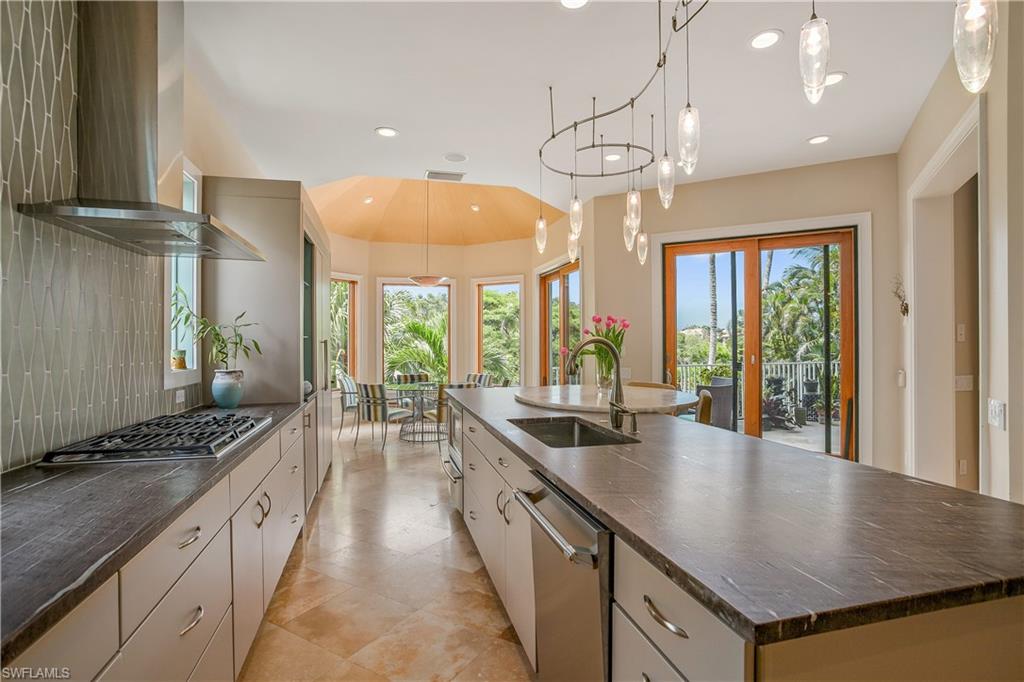 SOUTHPORT ON THE BAY - Residential