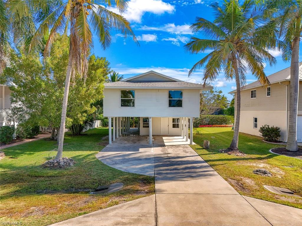PRICE REDUCED — Waterfront Home with Private Dock | Move In Today!
Rare opportunity in North Naples: a fully renovated canal-front home in sought-after Gulf Harbor — now available at a newly reduced monthly rent. Homes on the water west of 41 don't sit long, and this one is ready for immediate move-in. Bring your boat! This 2-bedroom, 2-bath home offers approx. 1,572 sq ft of freshly updated living space with direct canal access and your own dock right out back.
Everything is NEW:
Brand-new kitchen with modern finishes
New flooring throughout
Fresh interior & exterior paint
Updated bathrooms
New A/C system
The open, functional floor plan flows to peaceful canal views — perfect for morning coffee on the water or entertaining at sunset. Unbeatable location west of U.S. 41: minutes to Vanderbilt Beach, Barefoot Beach, Mercato, Waterside Shops, top-rated North Naples schools, and the area's best dining and shopping.
Renovated. Waterfront. Reduced. This one won't last.