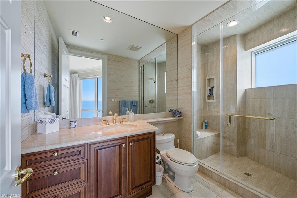 REGENT - Residential