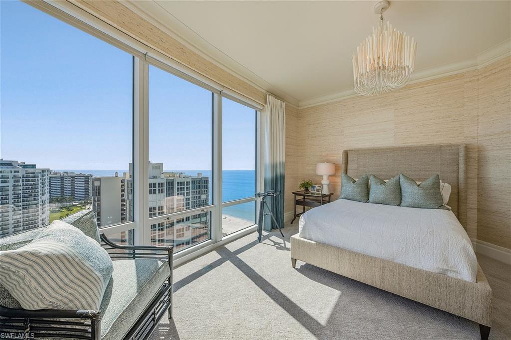 REGENT - Residential