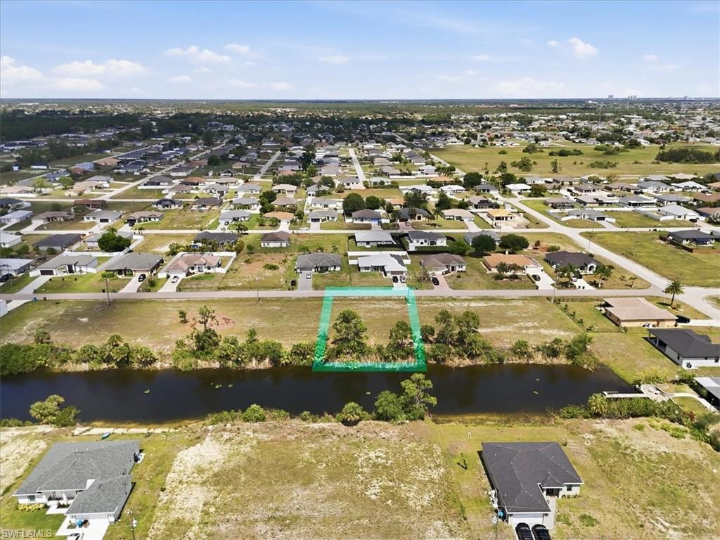 CAPE CORAL - Land