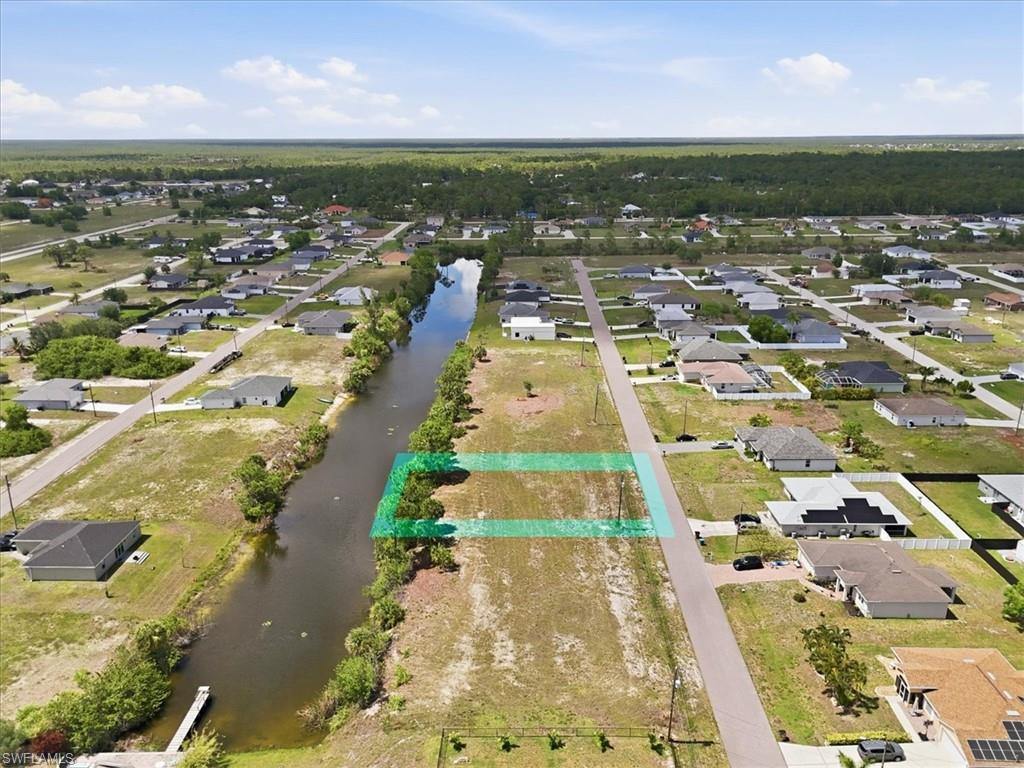 CAPE CORAL - Land
