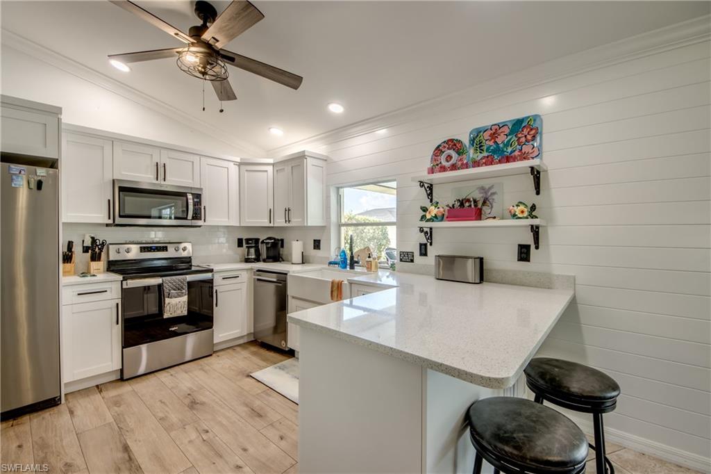 CAPE CORAL - Residential