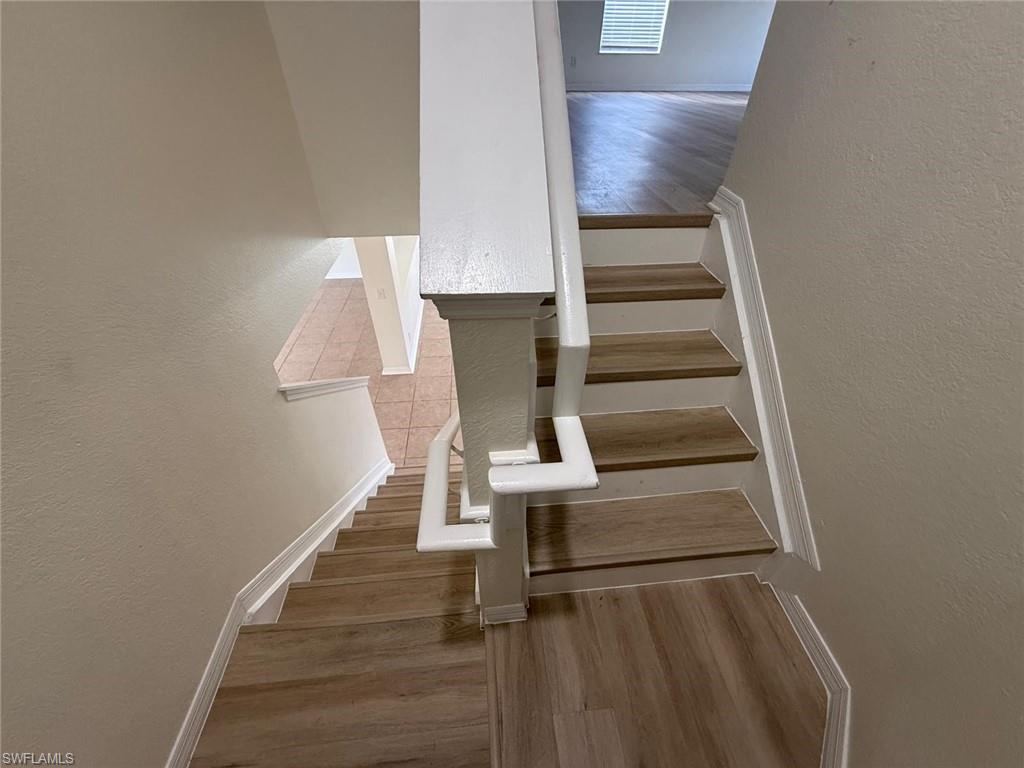 TOWN LAKES - Residential Lease