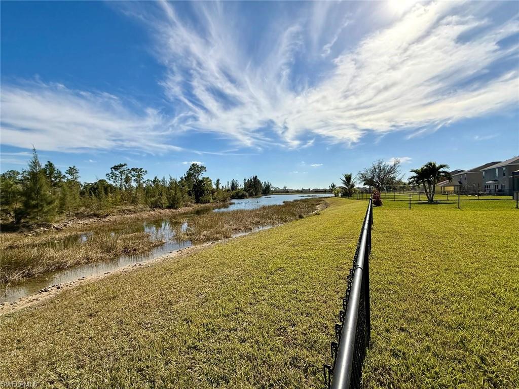 TOWN LAKES - Residential Lease
