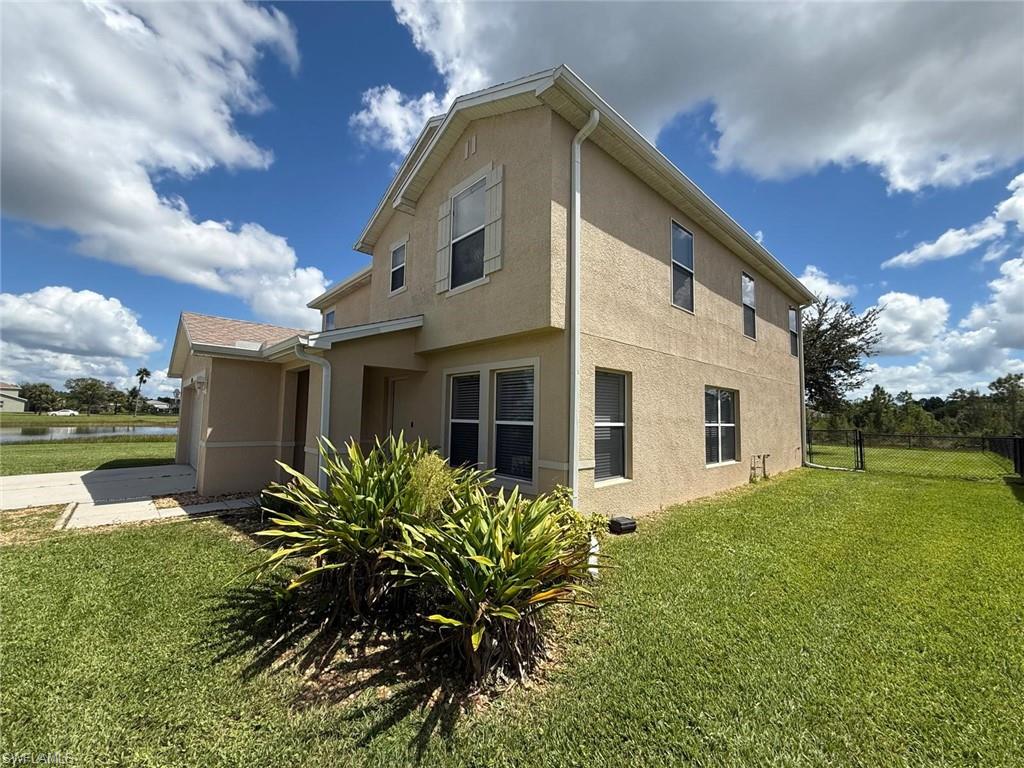 TOWN LAKES - Residential Lease