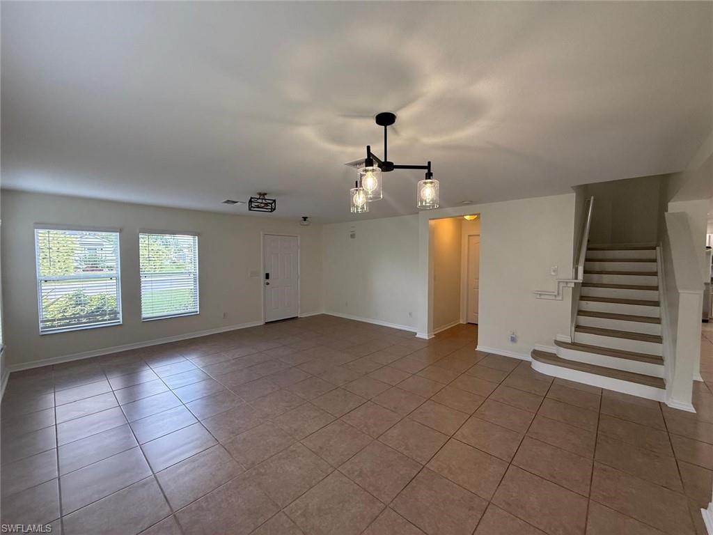 TOWN LAKES - Residential Lease