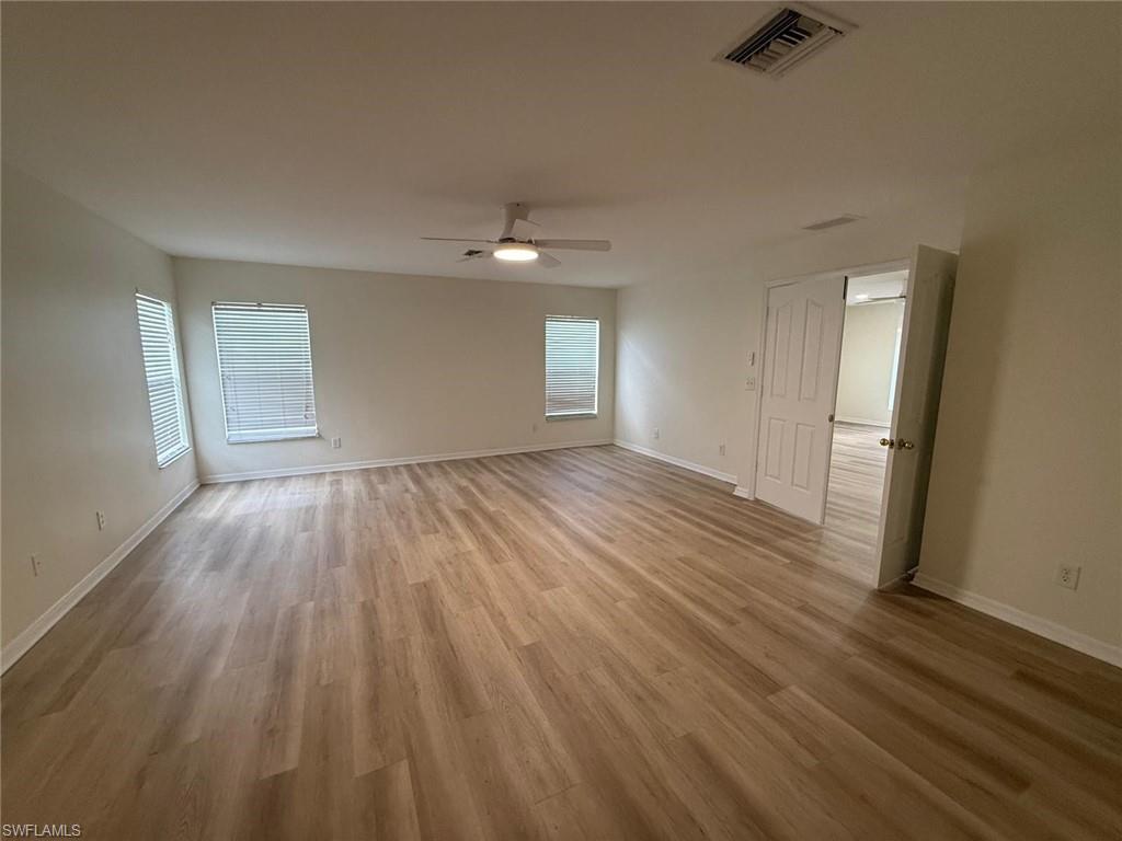 TOWN LAKES - Residential Lease