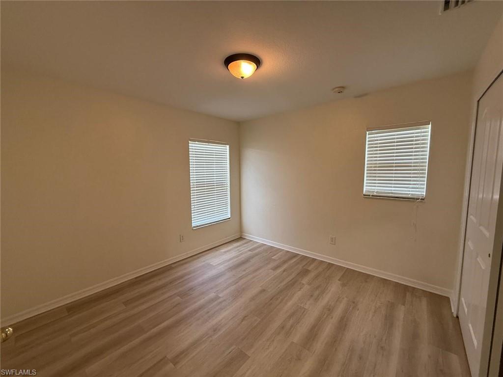 TOWN LAKES - Residential Lease