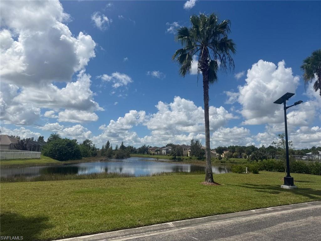 TOWN LAKES - Residential Lease