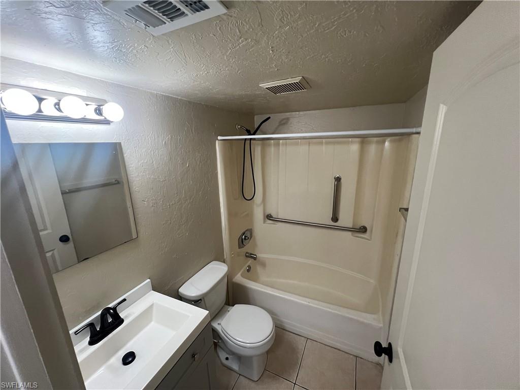 WOODSIDE - Residential Lease
