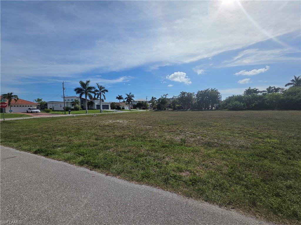 CAPE CORAL - Land