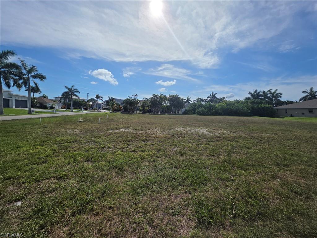 CAPE CORAL - Land