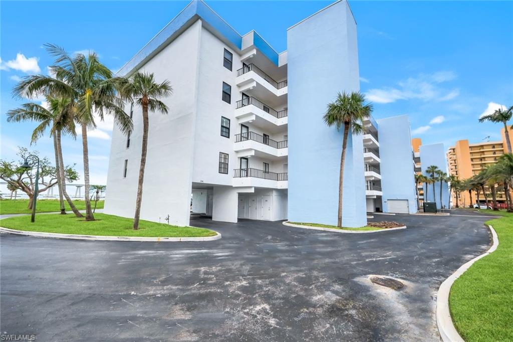 PUNTA RASSA - Residential