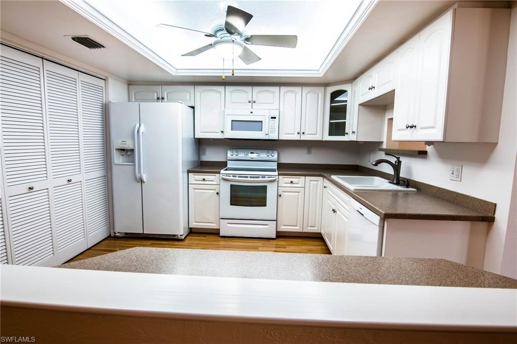 GREENWOOD CONDO - Residential