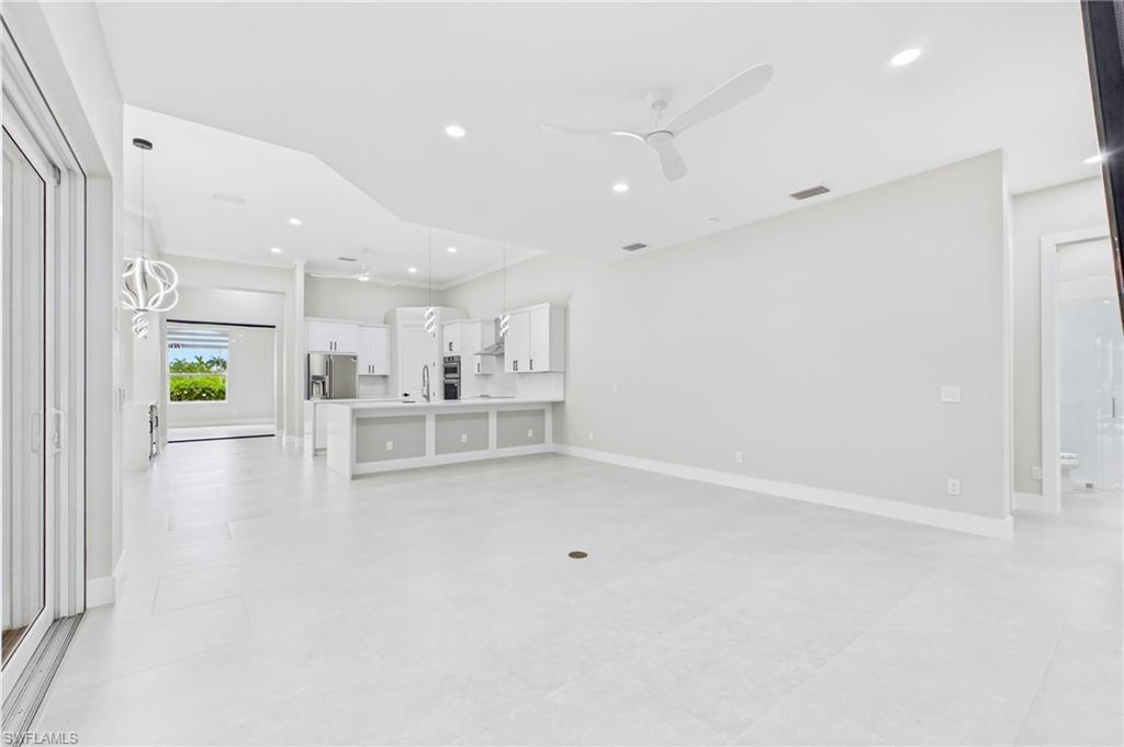 CAPE HARBOUR - Residential