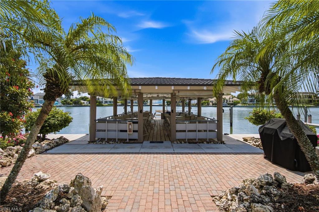 HARBORSIDE GARDENS - Residential